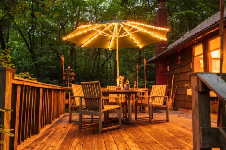 Outdoor Patio Umbrellas with Lights